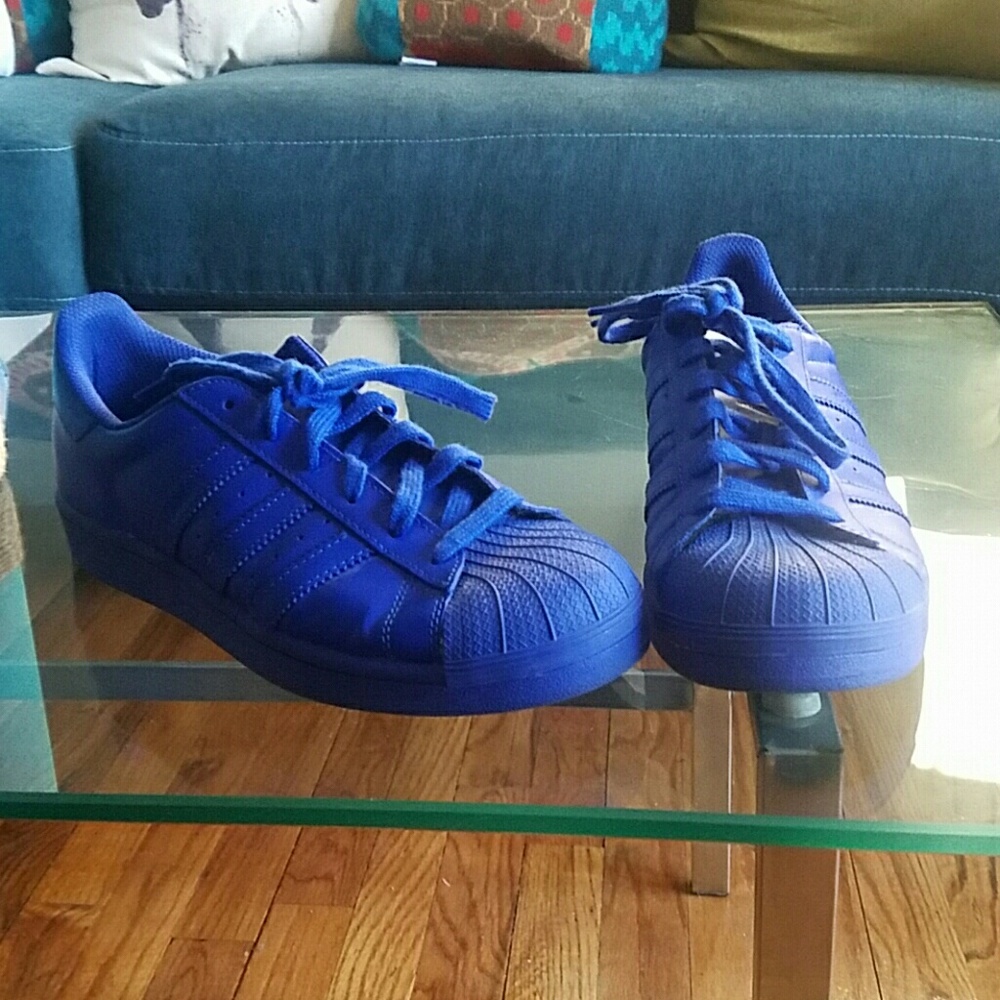 Adadis X Pharrell supercolors
